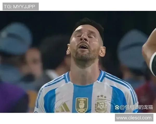 足球明星被刺杀引发全球哀悼与安全问题的深思 足球明星被刺杀引发全球哀悼与安全问题的深思