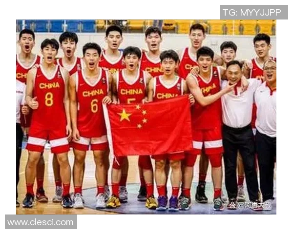 广州篮球队在世界杯积分榜中以54分稳居第一名展现强劲实力