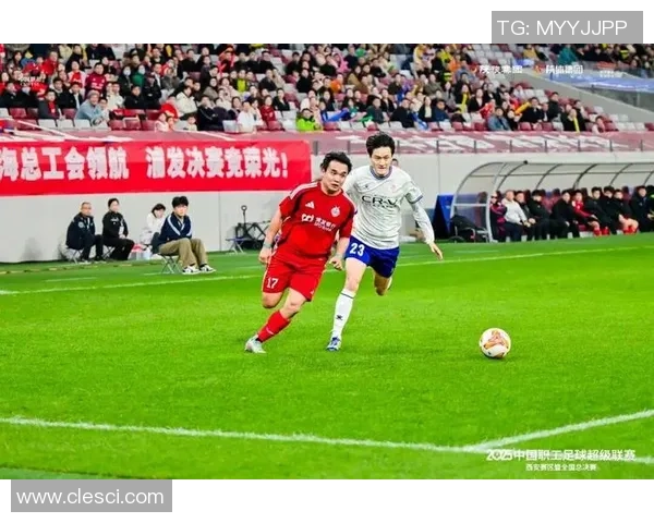 上海足球队荣登灵活性排行榜第三名展现卓越实力与潜力 上海足球队荣登灵活性排行榜第三名展现卓越实力与潜力