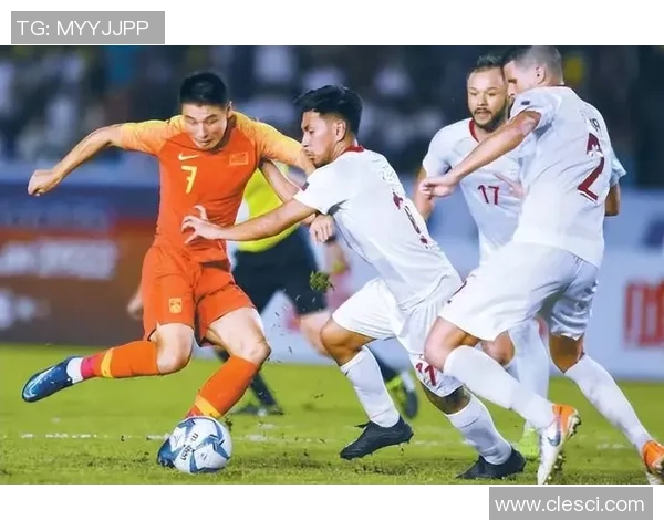 南京足球队实力之争引发热议球迷观点各异分析深入探讨球队未来发展方向